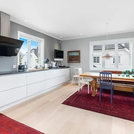 Stayplus Perfekt Feriehus For Storre Grupper Eller Familier Villa *